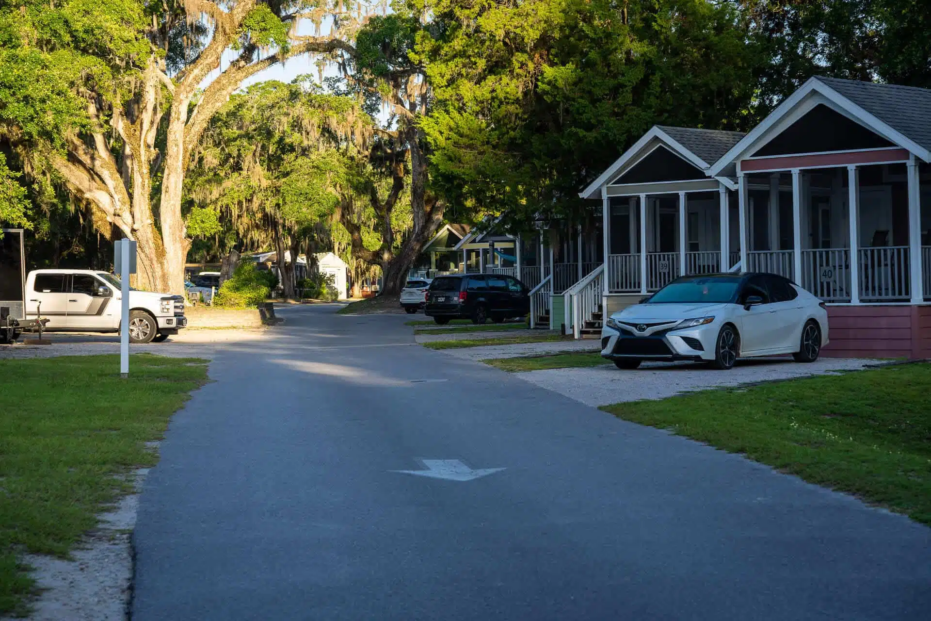 Cottages with Parking Spaces