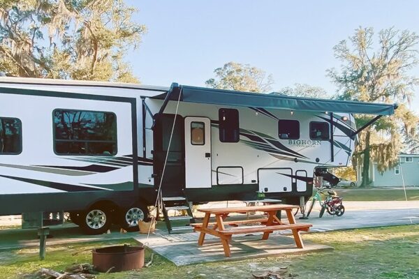 RV site with picnic table at Live Oak Landing