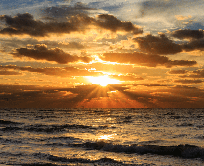 6 Reasons to Stay at a Florida Beach RV Resort