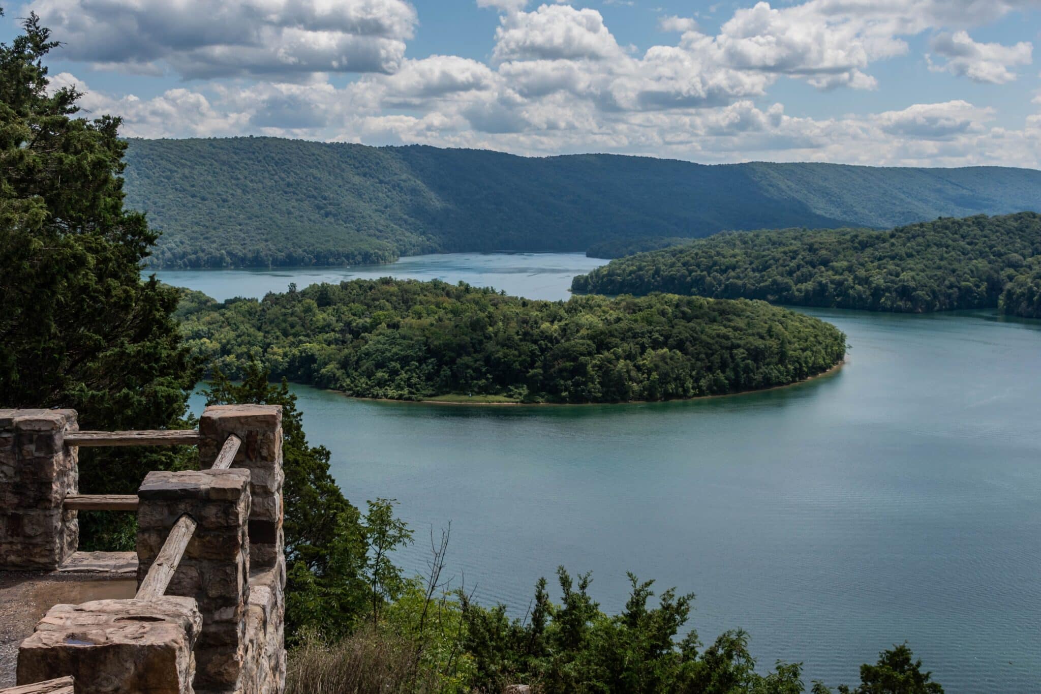 9 Reasons to RV Lakeside